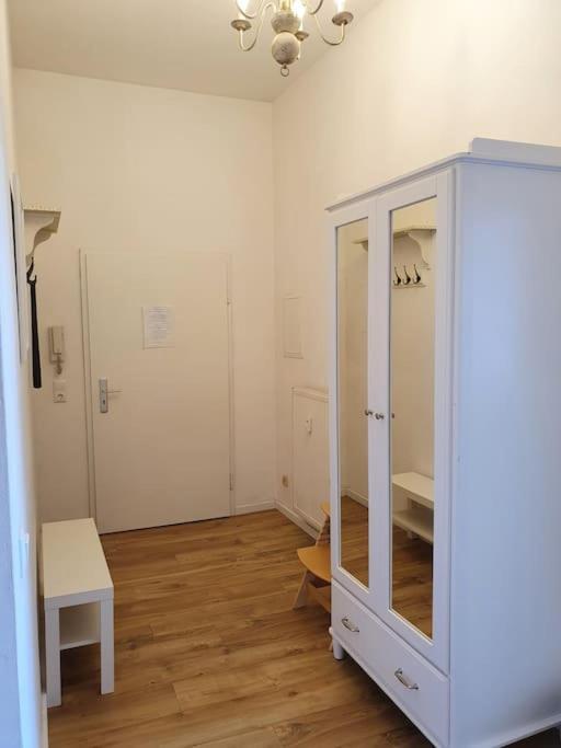 2 Room Apartment Near Station Neustadt In Dresden Neustadt Exterior photo